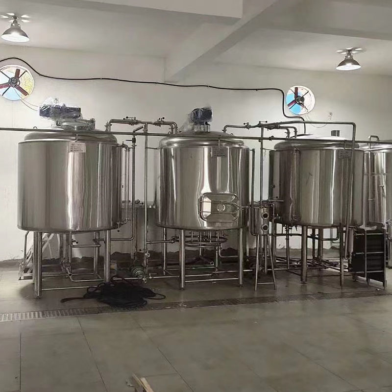 安丘精酿啤酒设备厂—如何延长精酿啤酒设备的使用寿命